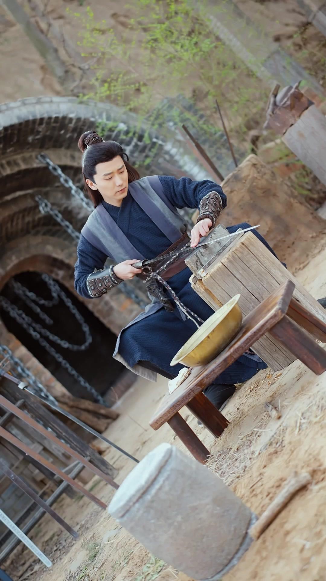 Pedangnya Akhirnya Terhunus