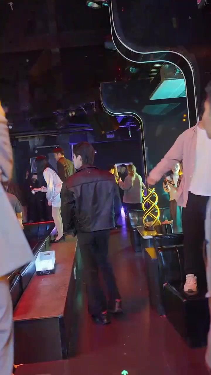 (Dublagem) Quanto Mais Gasto, Mais Lucrativo