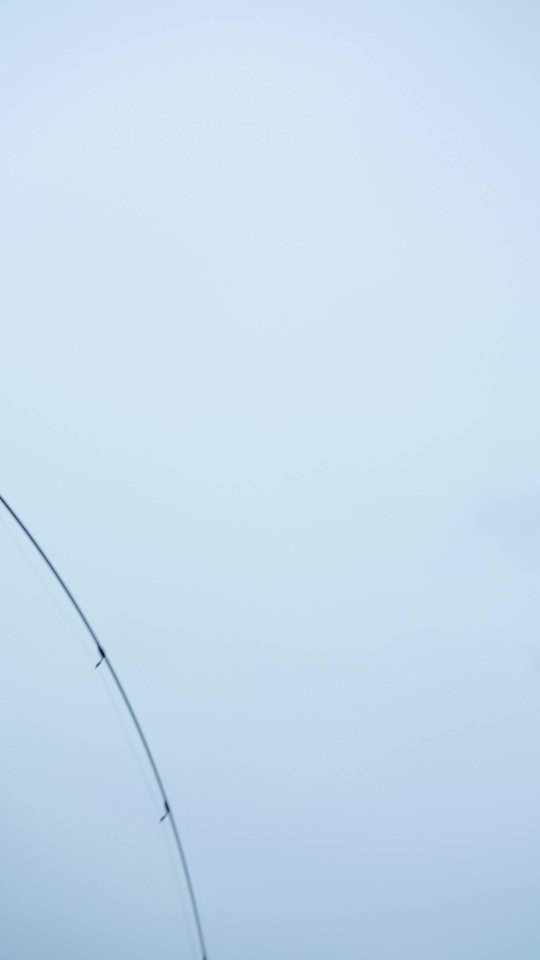 JE NE SUIS PAS LE DIEU DE LA PECHE