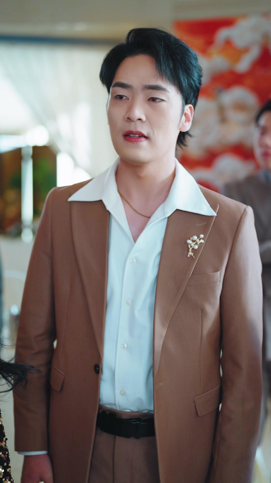 Kırk Yaşında Geri Dönen Varis