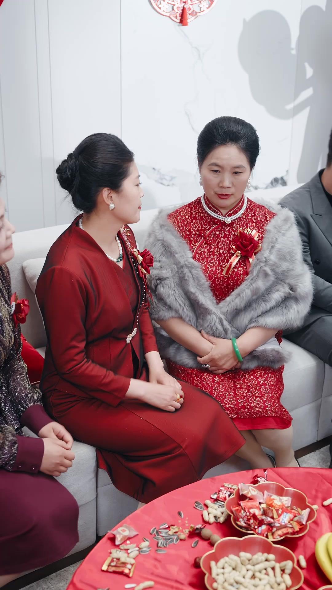 Noivos Trocados, Corações Acertados