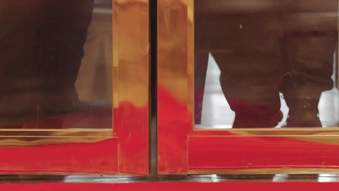 After Divorce, She Became the Richest: The Red Carpet Is a Battlefield