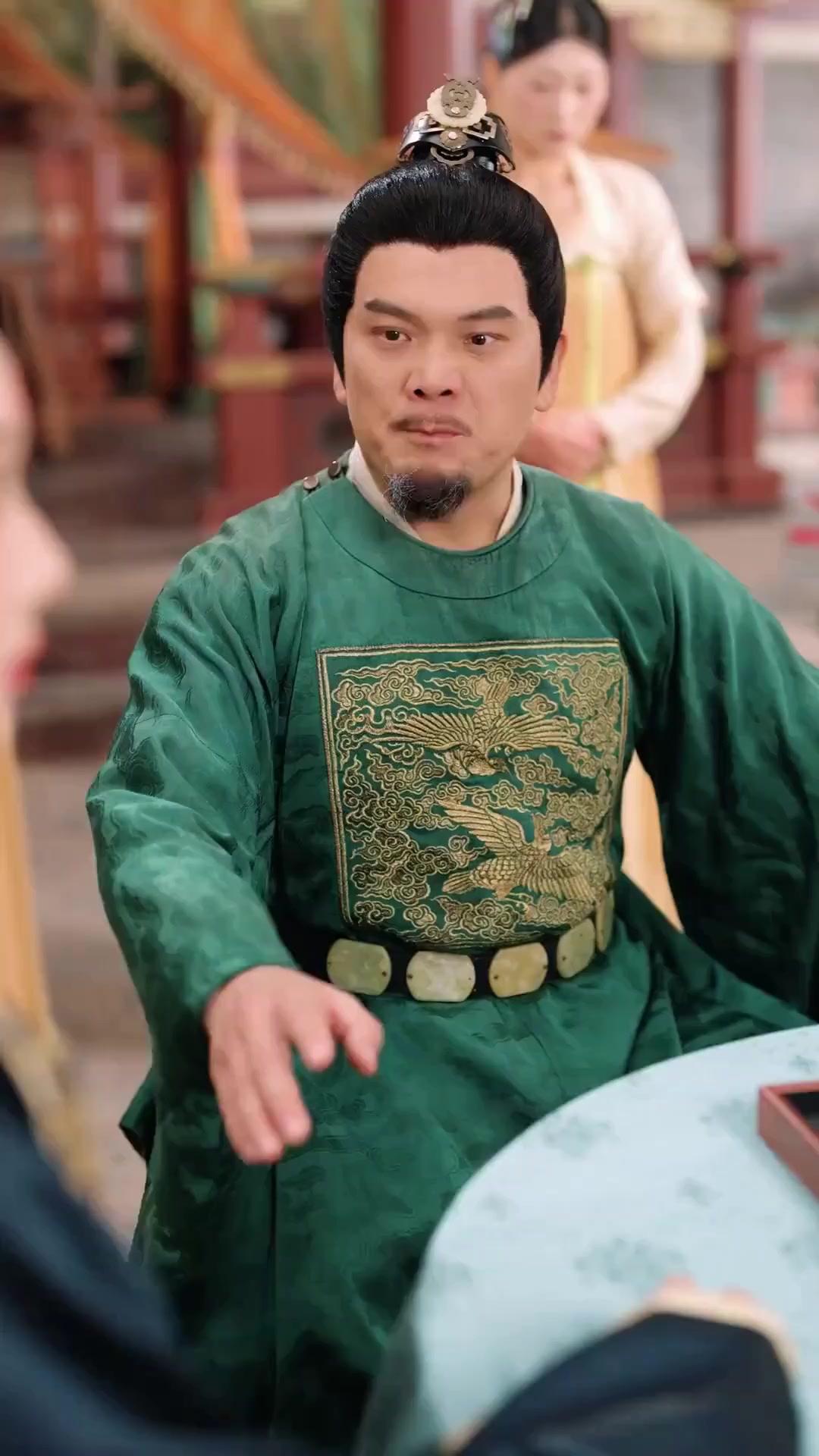 (Doblado) El despedido que enamoró a la Emperatriz