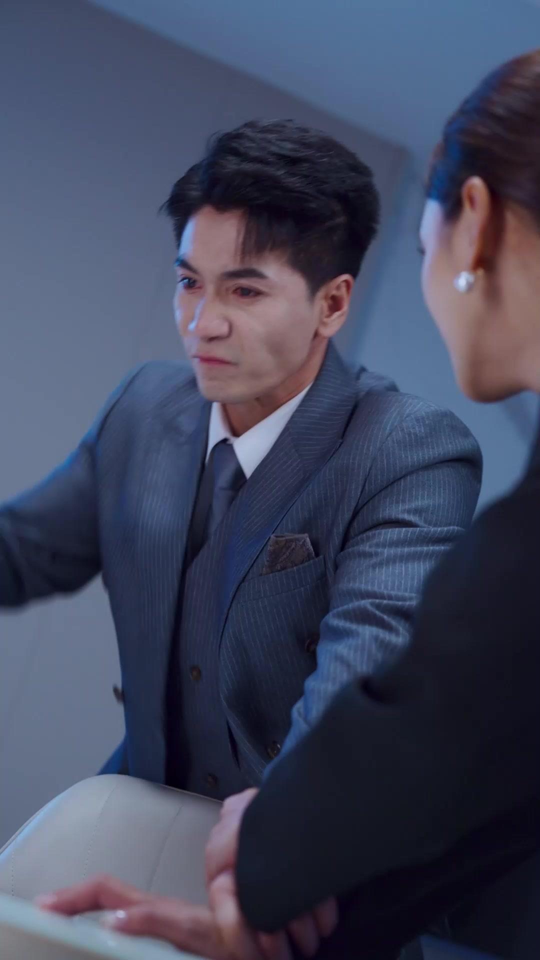 La niebla quedó, ella no