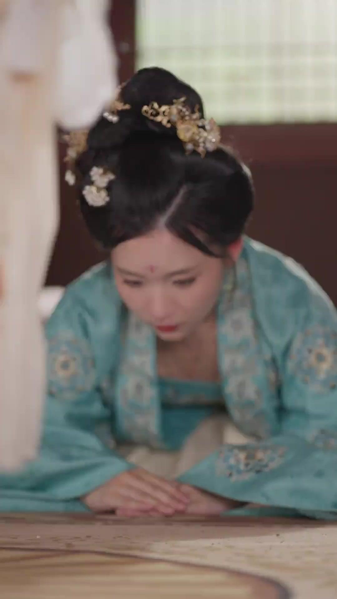 กุ้ยเฟยอวบ งามล่มเมือง