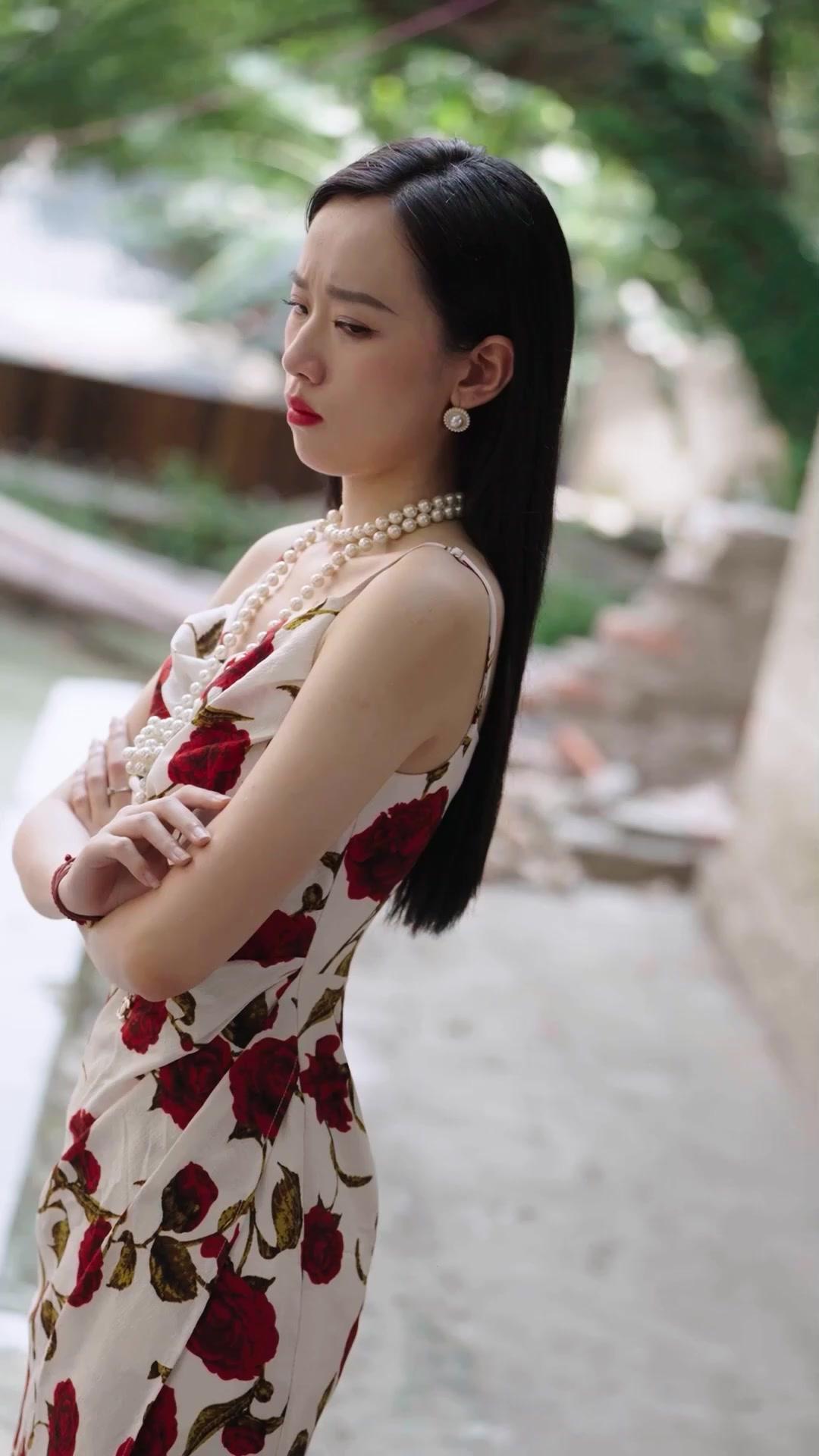 Encik Shahril, Jangan Seksa Adik!