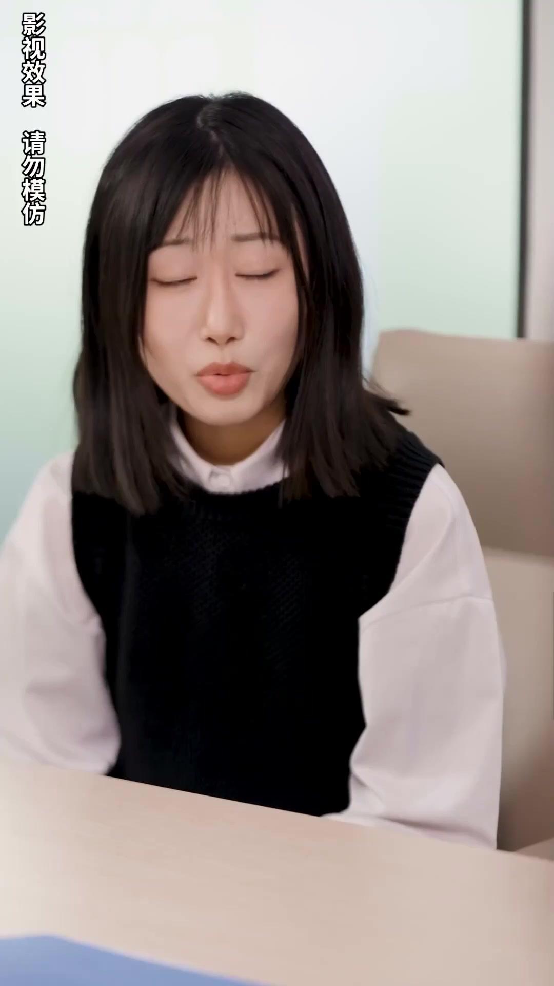 L'IDENTITÉ SECRÈTE DE MON MARI