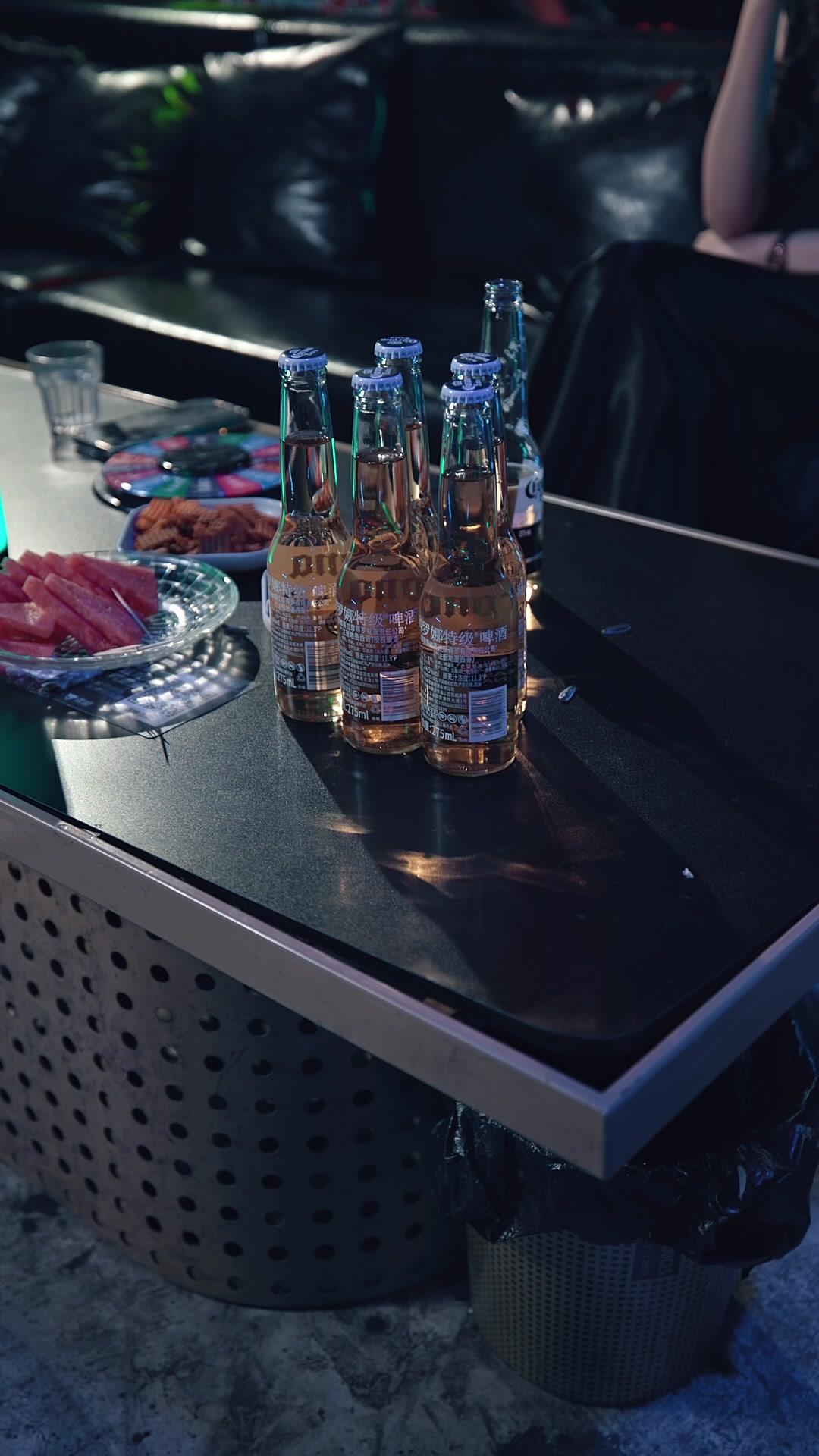 CEO Cantik Naksir Aku