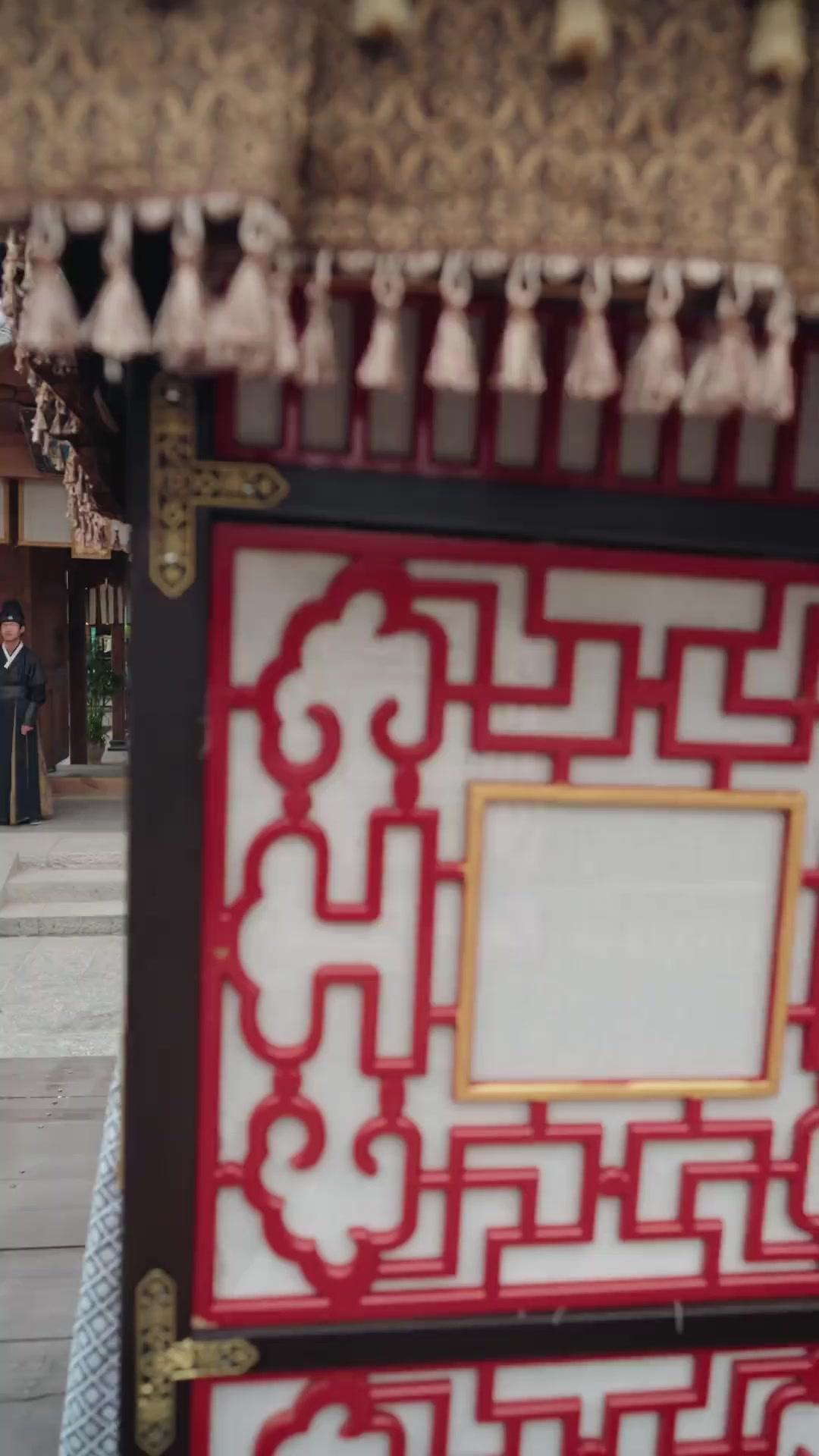 Bỏ Thái Tử Gả Hoàng Thúc