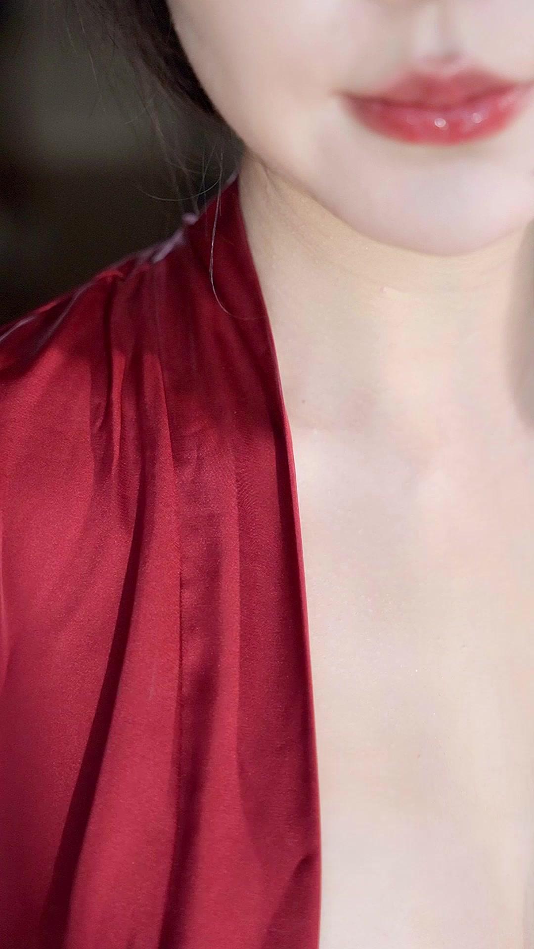 Girls, I Only Guard Doors