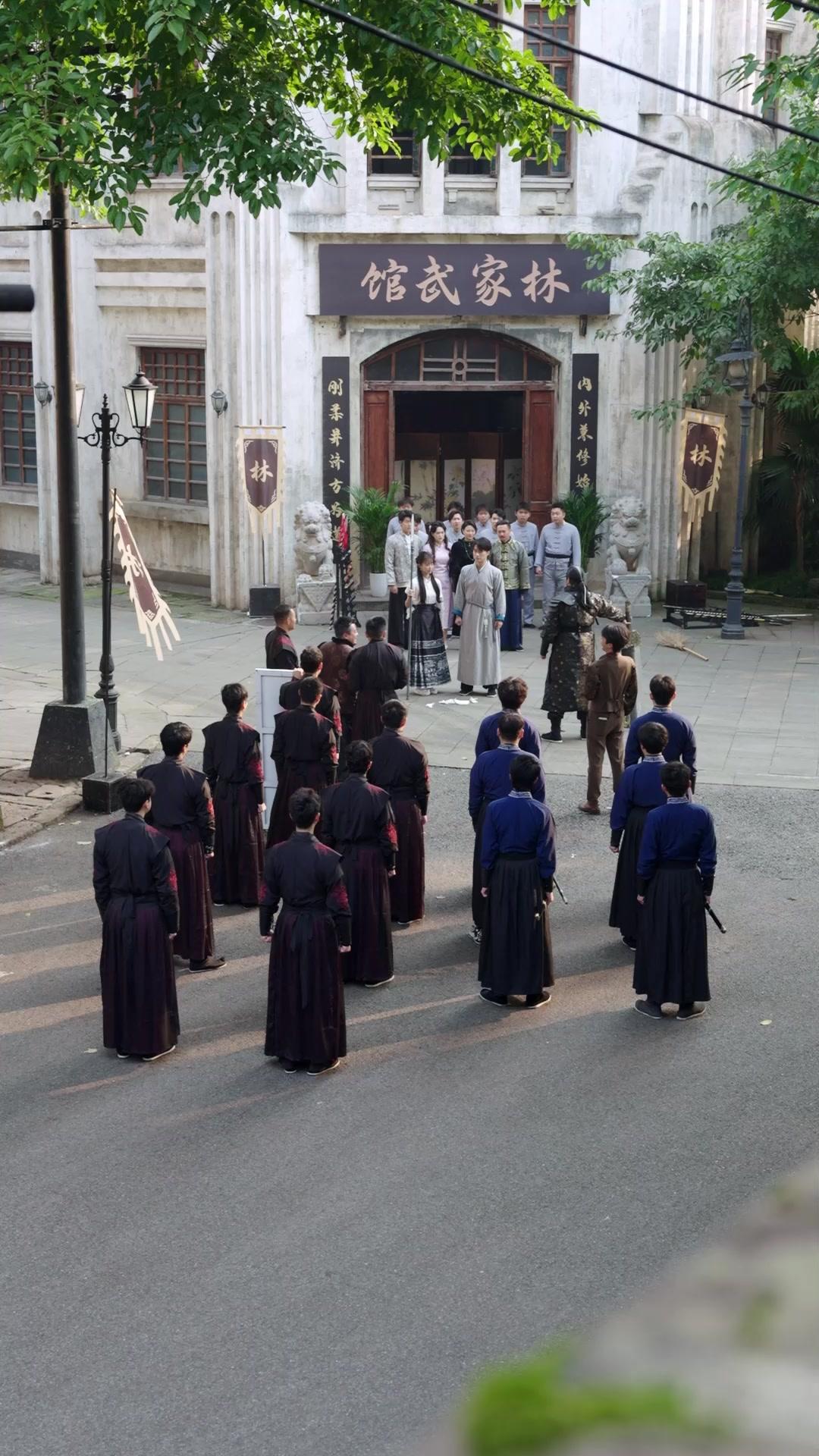 失憶天尊，扮豬吃虎護妻