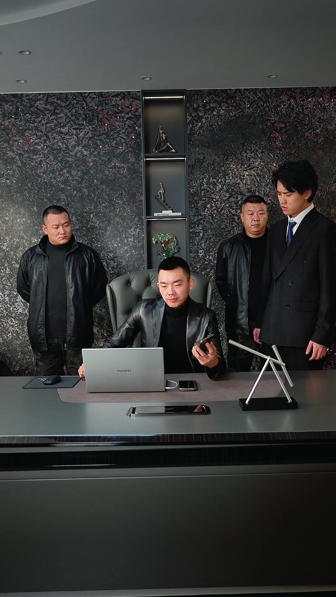 Gejolak di Dunia Hitam