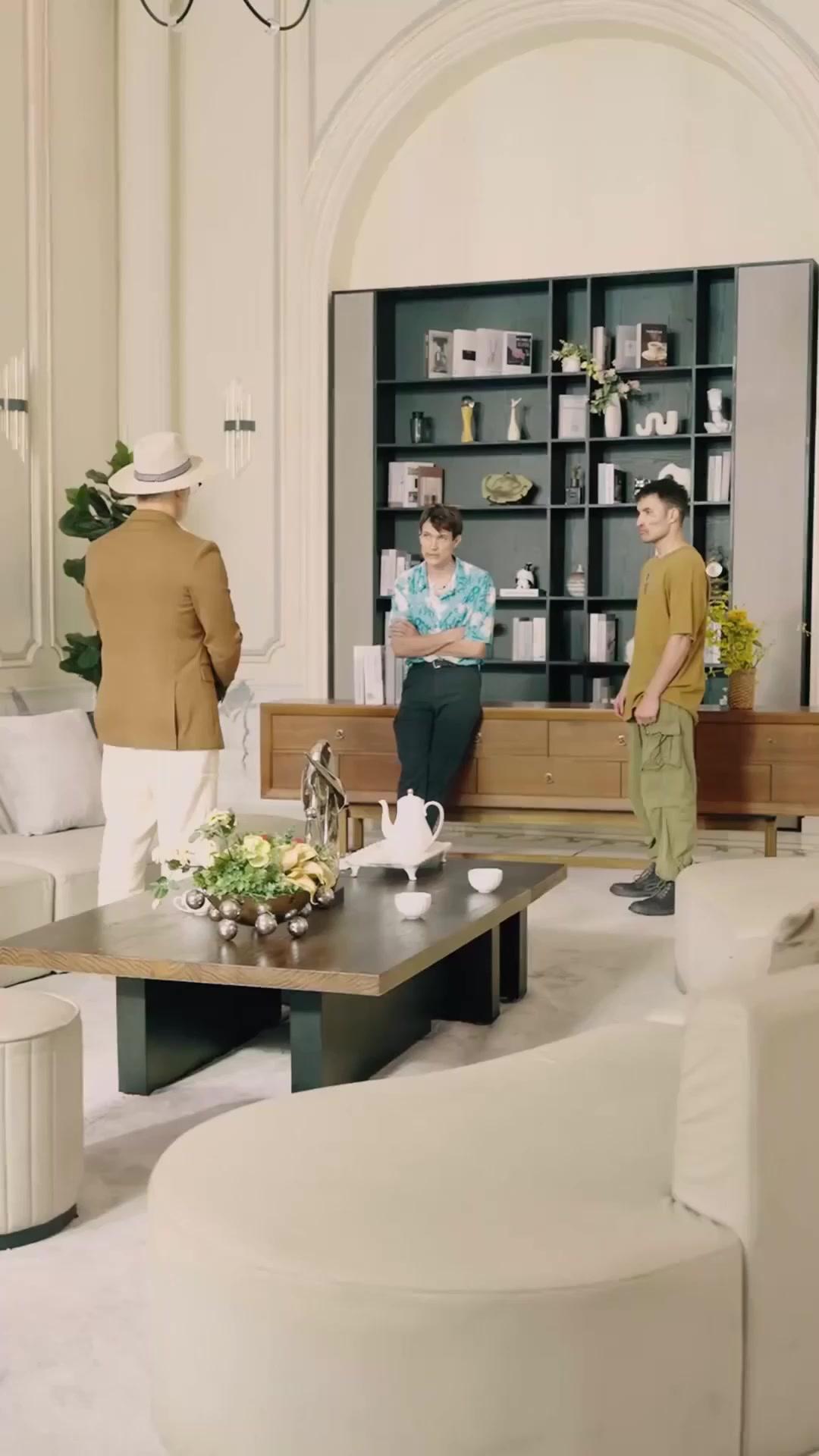 (Doblado) Los puños del engaño