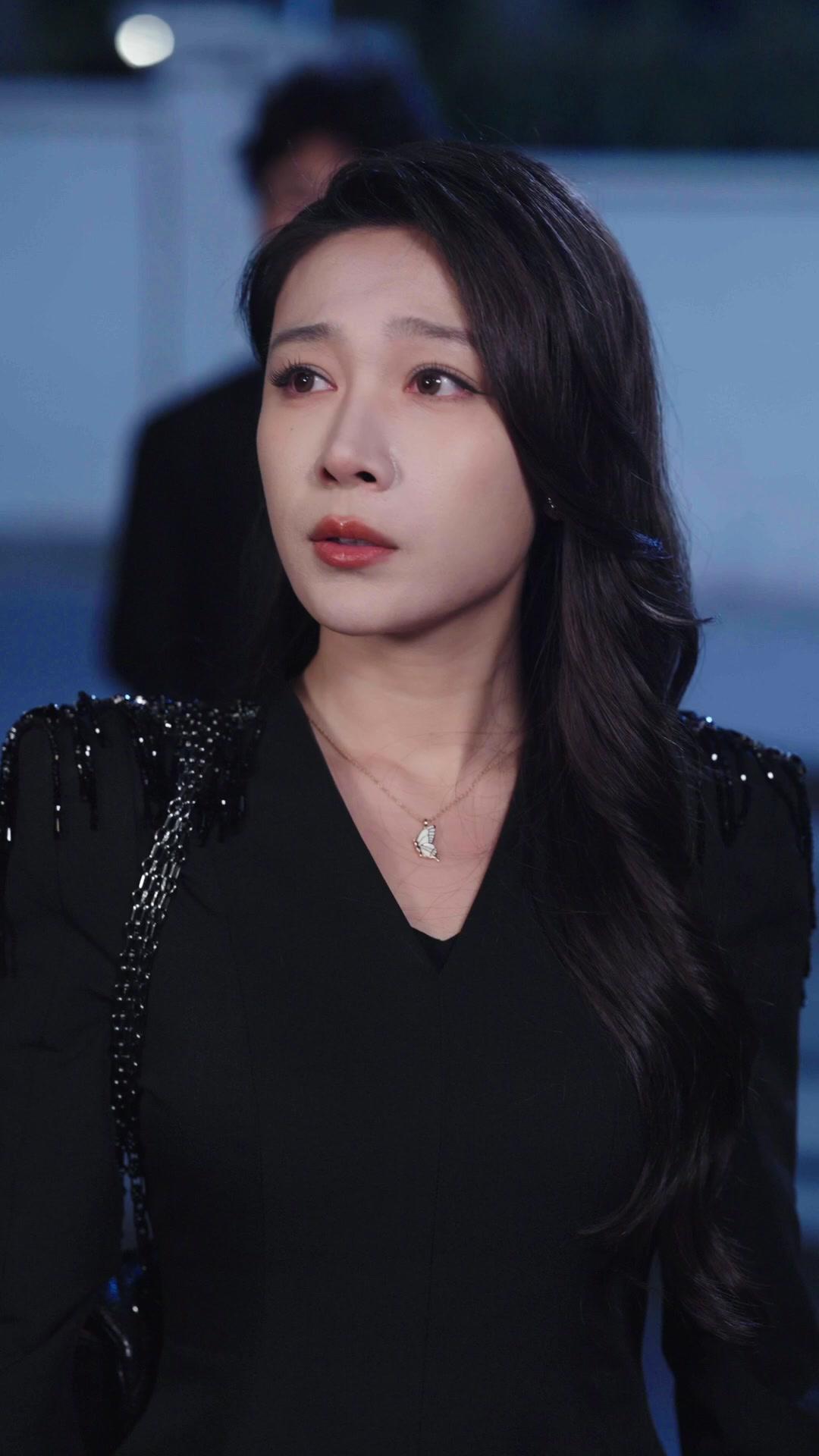 Ex, Beware: My Bonus Sister Has My Back