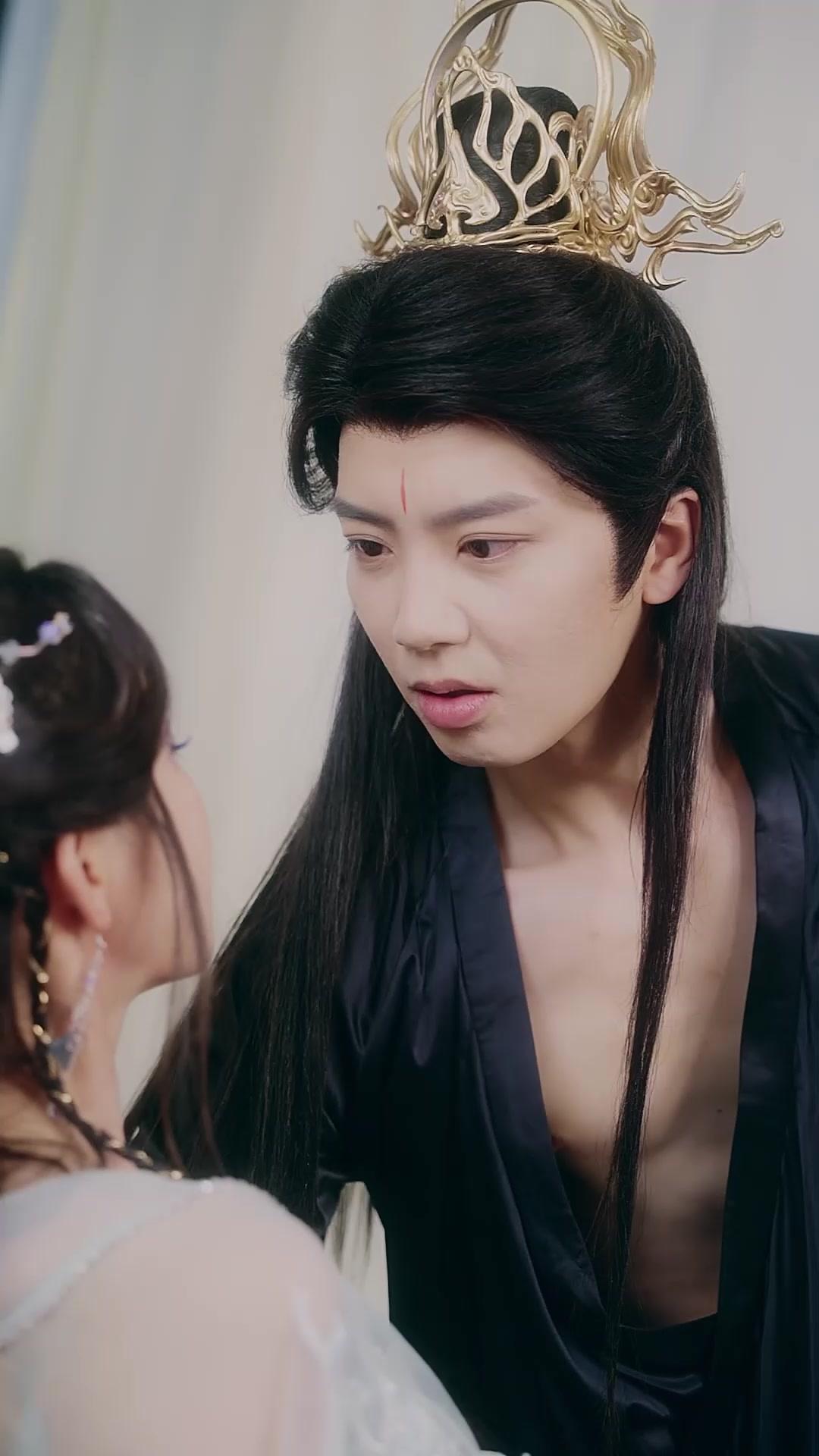 Sonho Escamoso Entre Nuvens