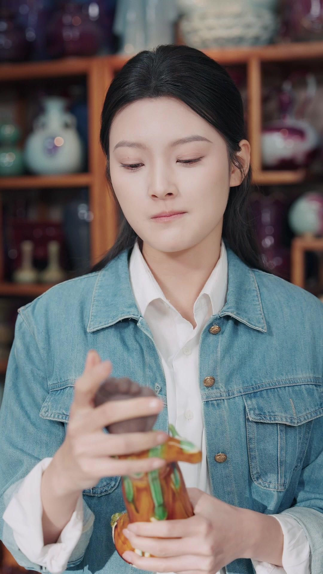 透視眼開掛！社畜變身鑑寶女王