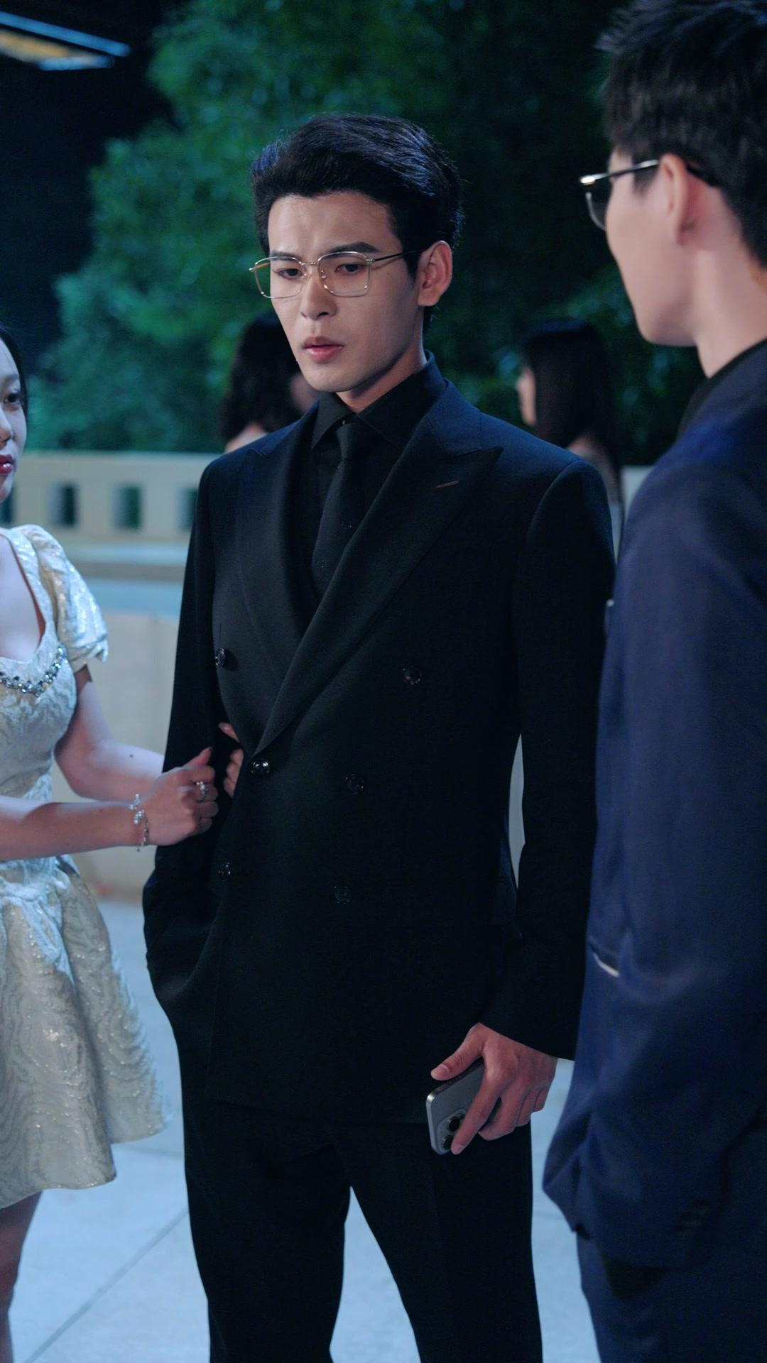 五年癡戀一場騙