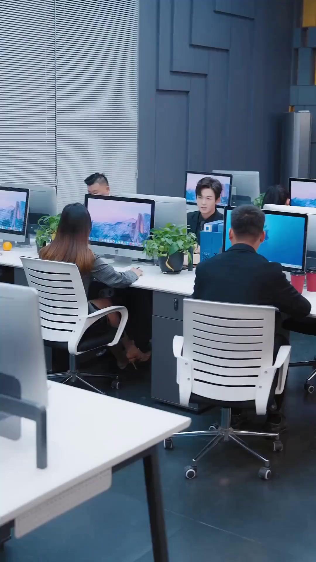 (พากย์เสียง) เมียจ๋า ขอเกาะหน่อยนะ