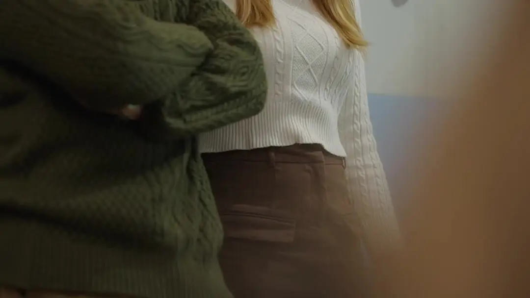 Ops! I Married with My Forgetful Ex-boyfriend: Legacy vs. Liquidity in a Single Room