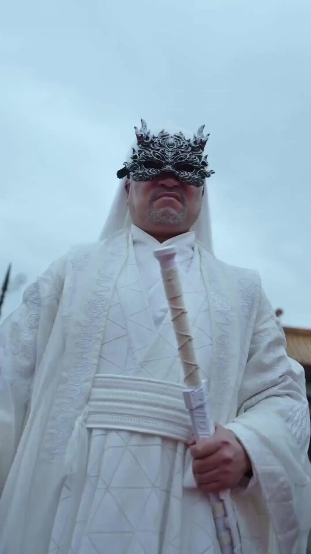 (Doblado)Maestro Joven de la espada