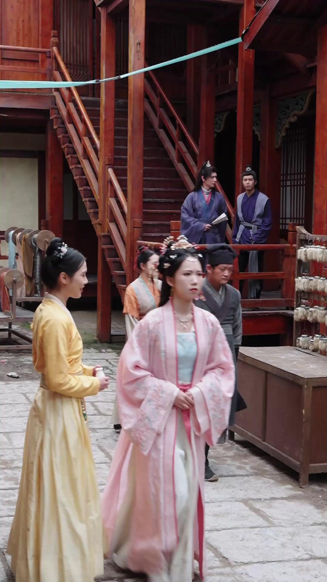 Calon Kaisar Tanpa Mahkotanya