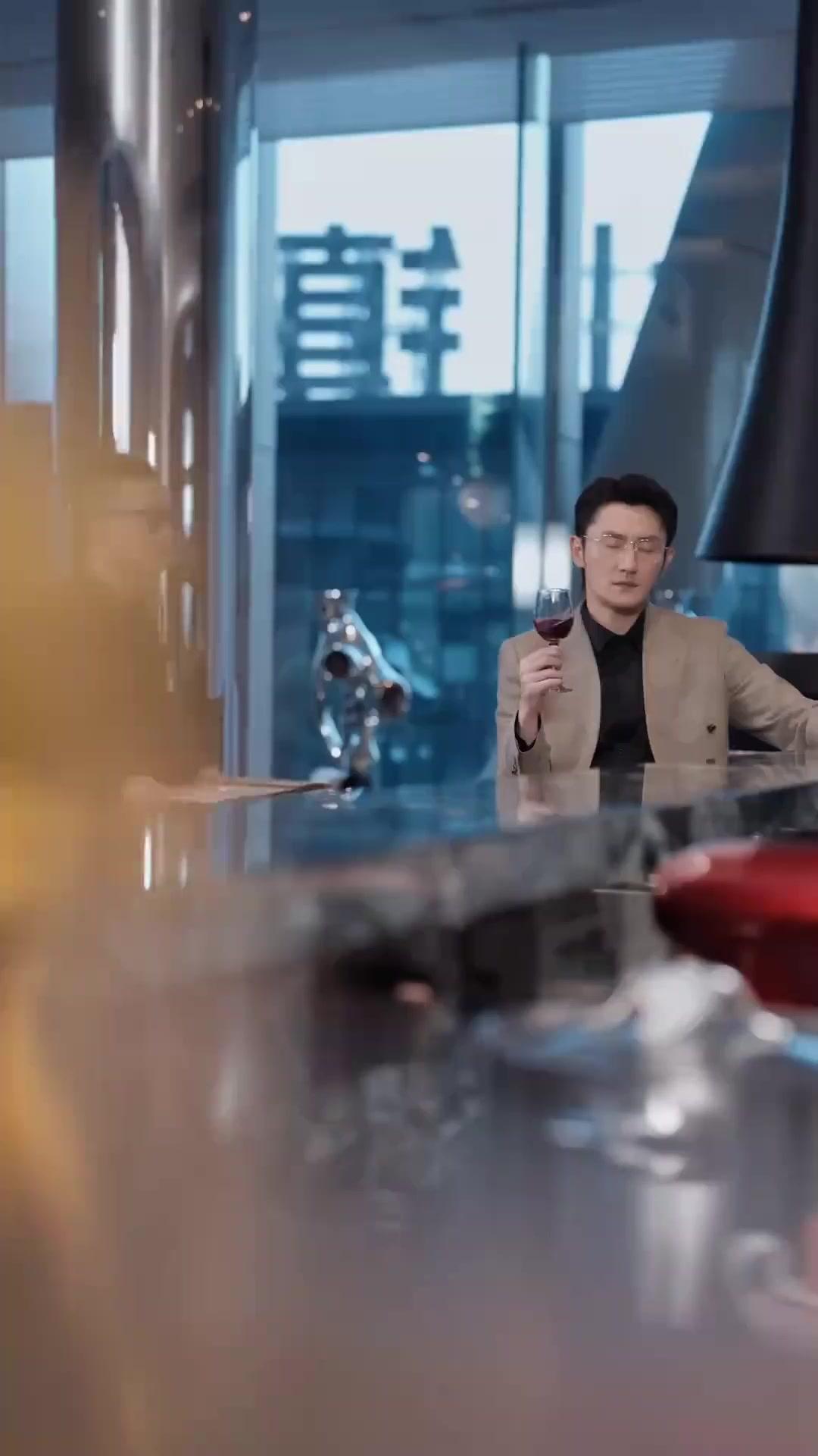 Suamiku Berkepribadian Ganda