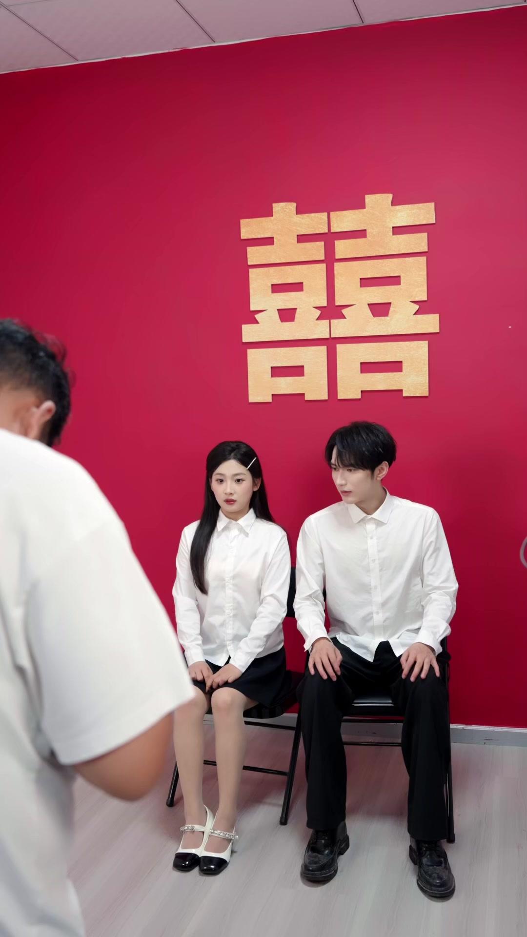 MARIAGE ÉCLAIR : LA PRINCESSE DU MILIEU