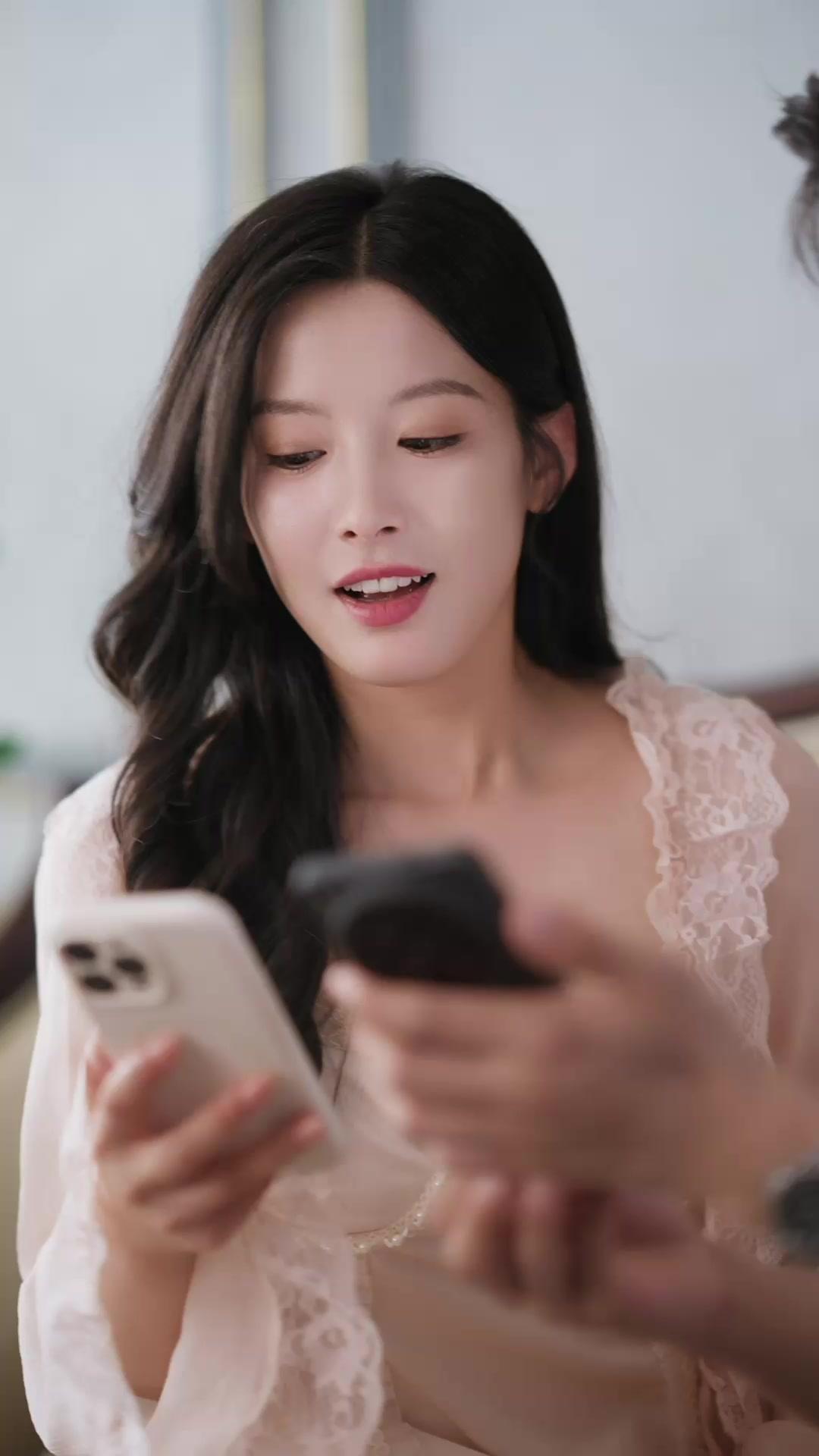 Usia tidak memisahkan cinta