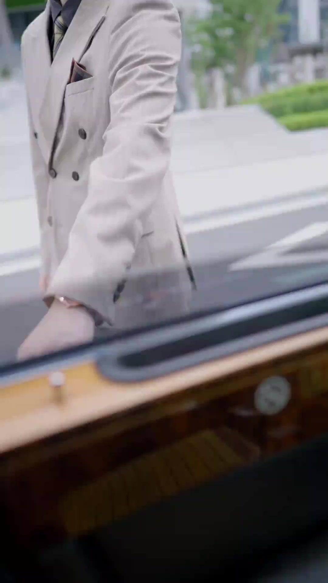 (Dubbed) Silent Chains