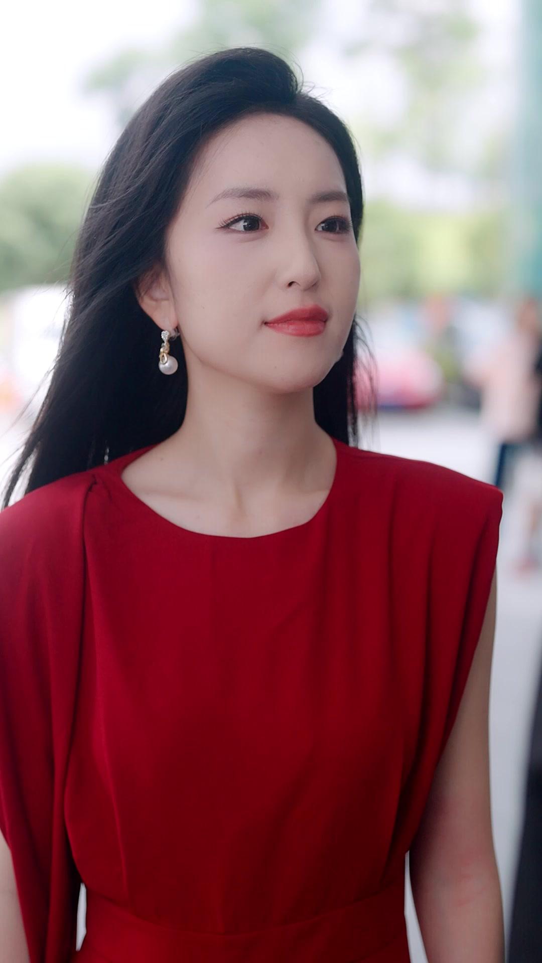 Bunga Berduri di Ruang Sidang