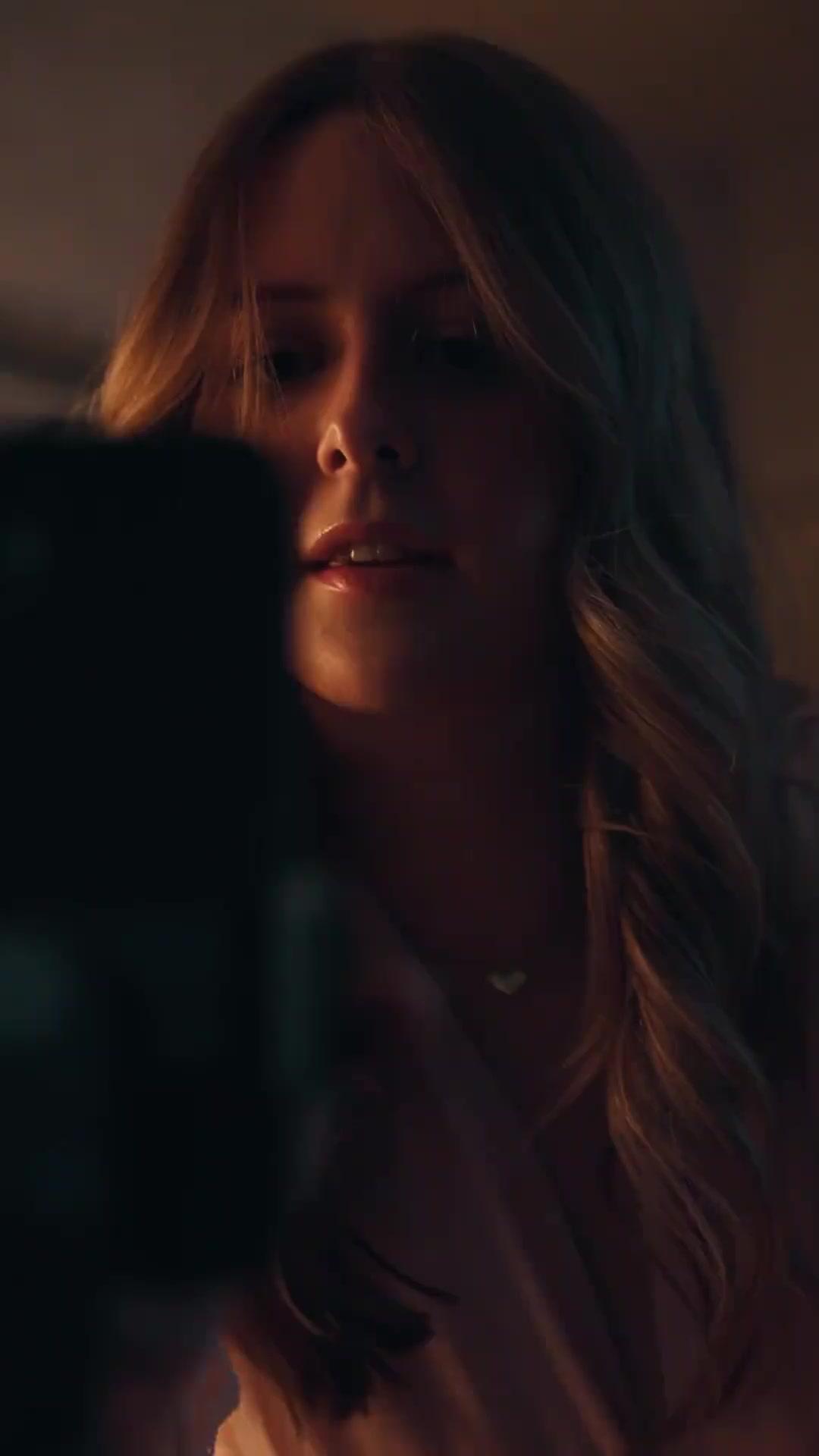 พิศวาสซ่อนคม