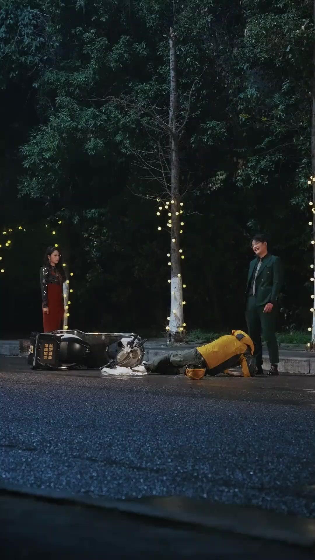 Delivery Guy, Missing Heir!