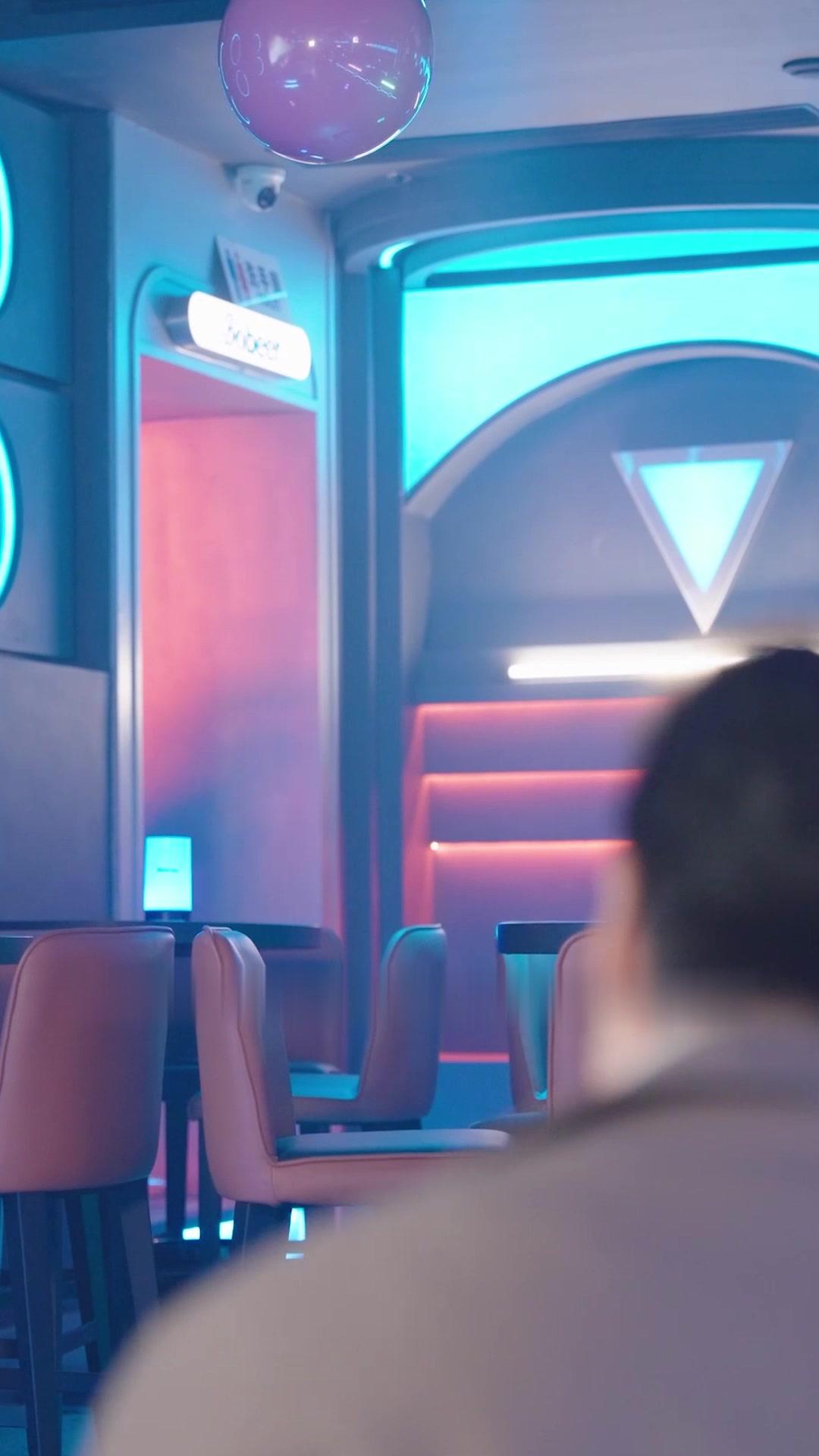 My Assistant Is My Lost Love?