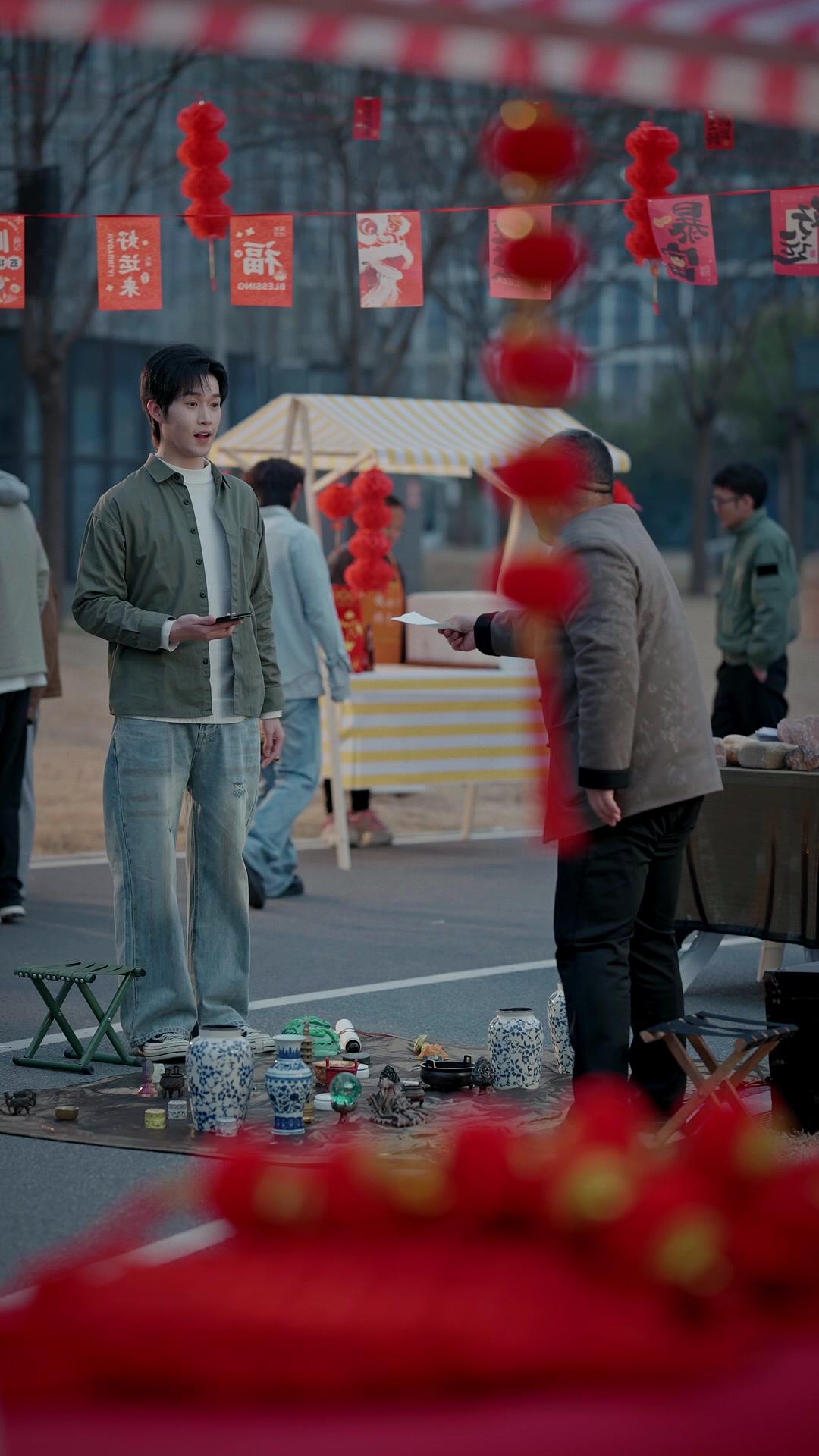 LE REGARD QUI PERCE TOUT