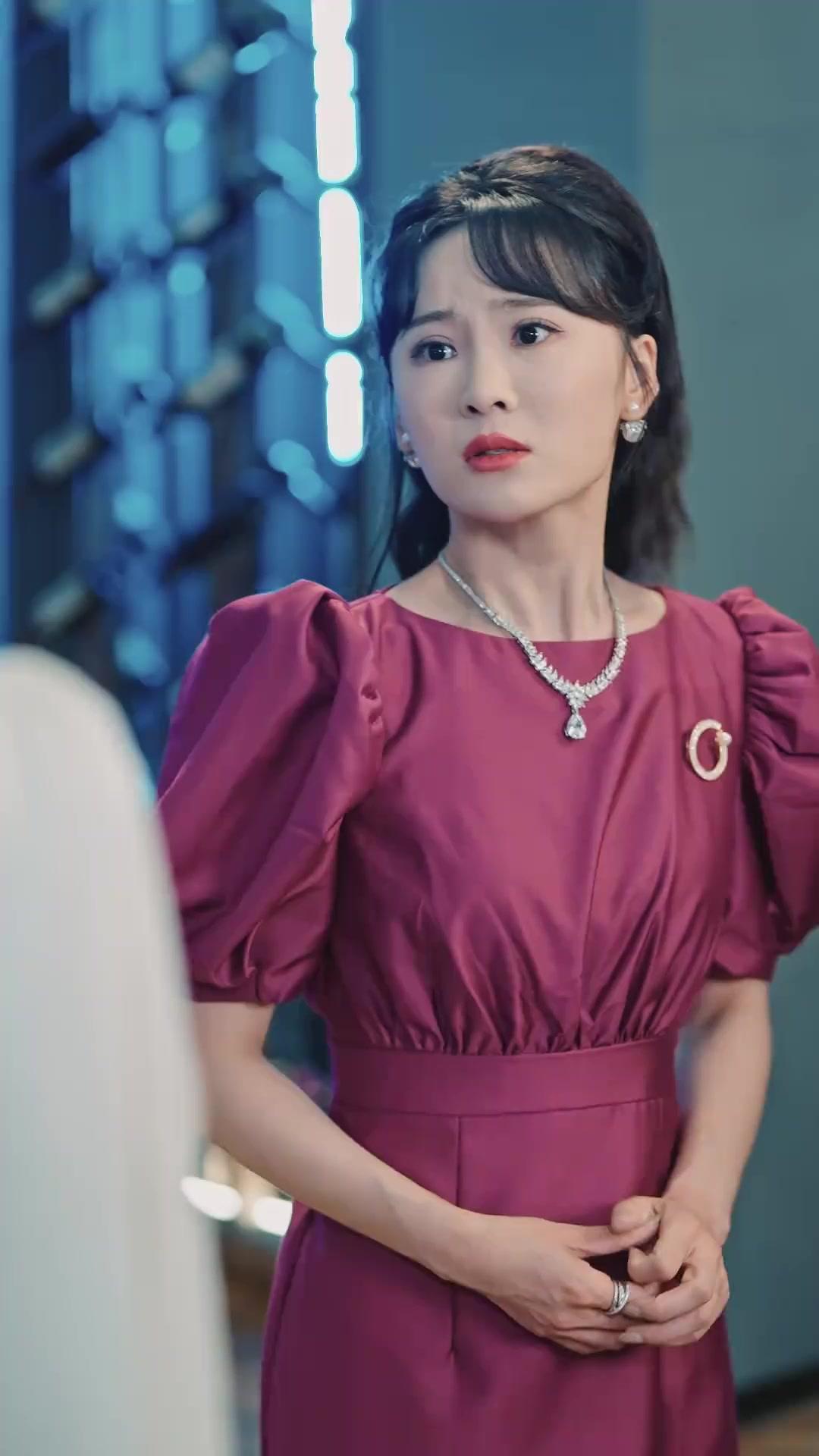 รอยรักลวงโลก