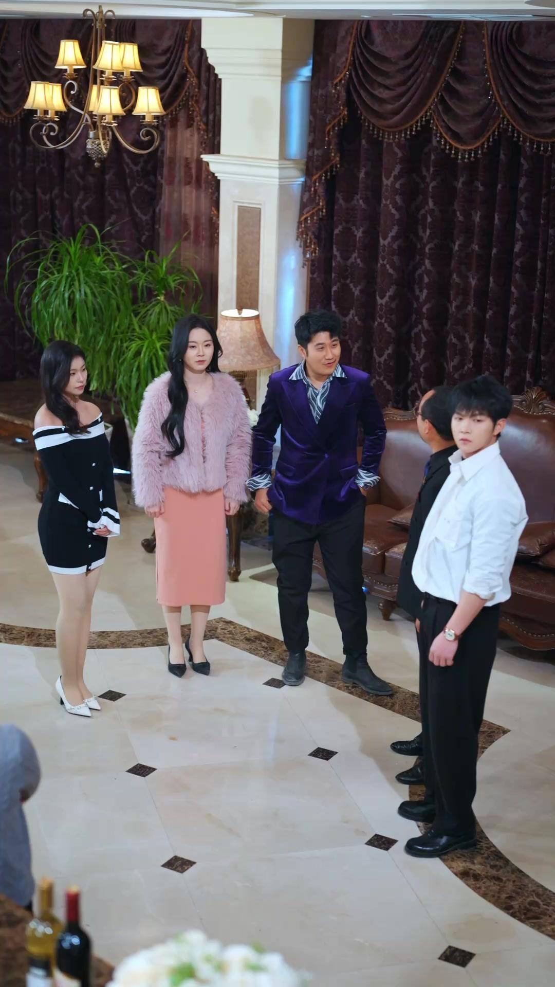 窮養二十年，開局配總裁