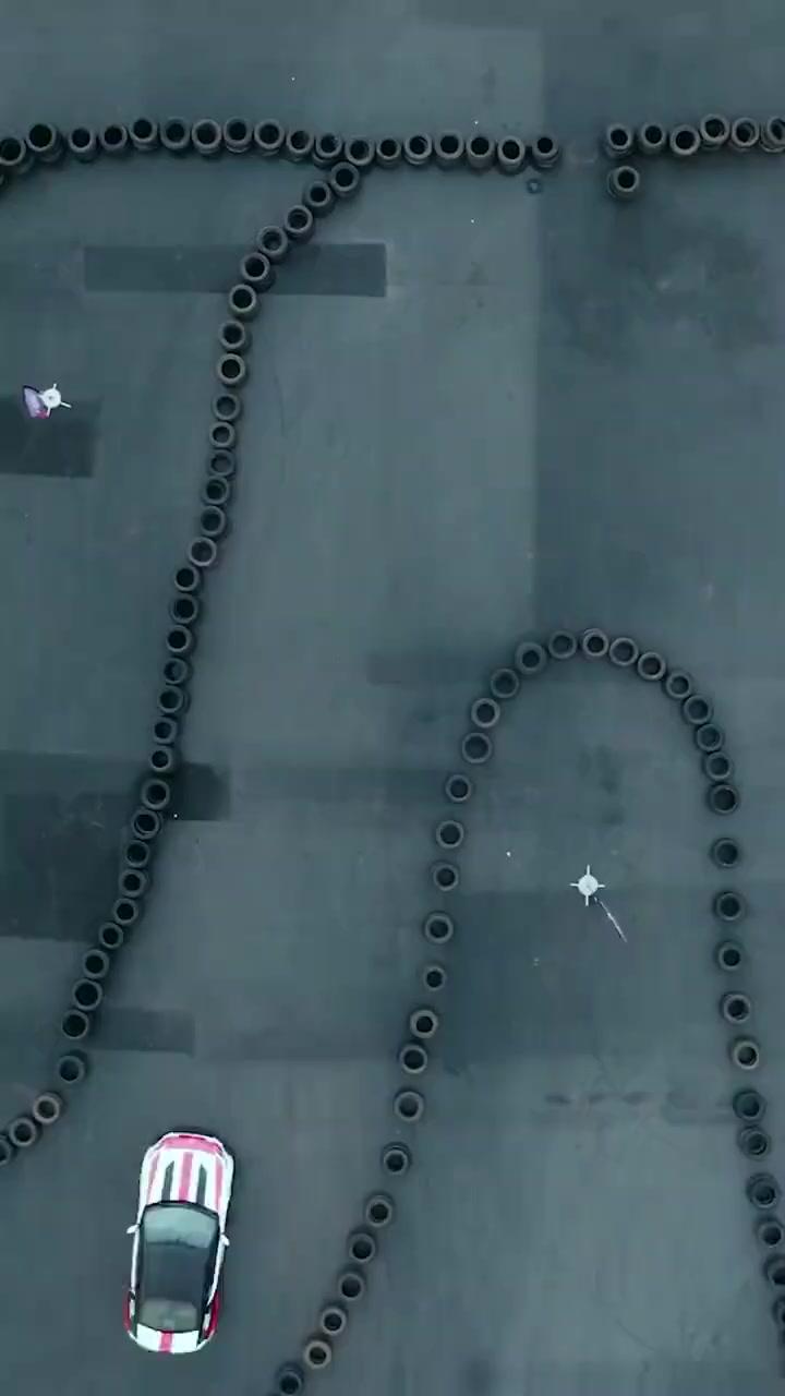 (Doblado) Este chofer es imparable