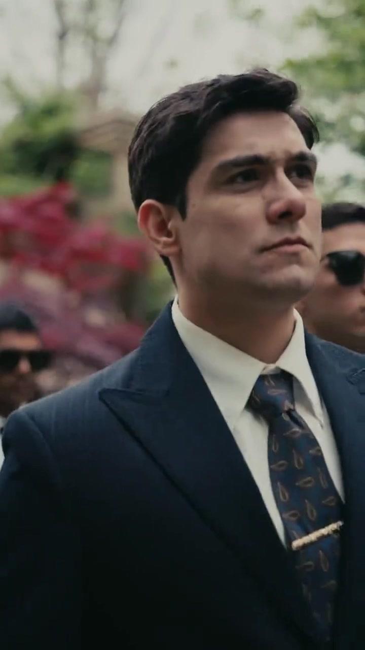 अरबपति के माँ-पा से पंगा नहीं!