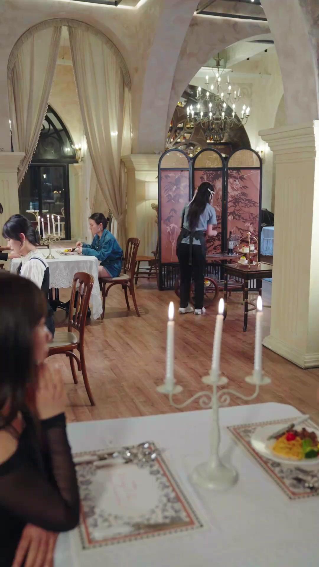 TROP PAUVRE POUR LUI DIRE JE T'AIME