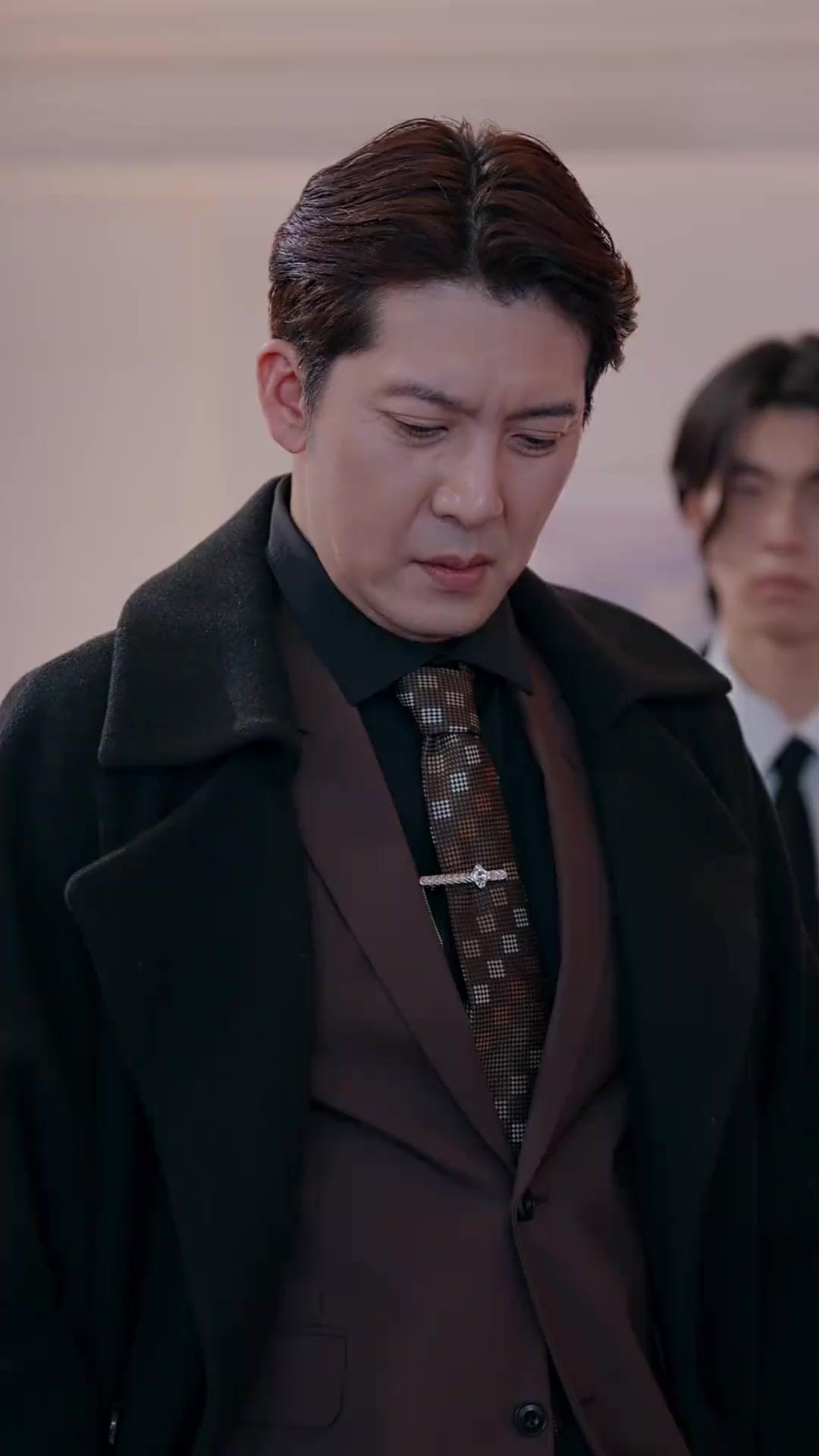 (Dubbed) My Broke Bodyguard is a Billionaire?