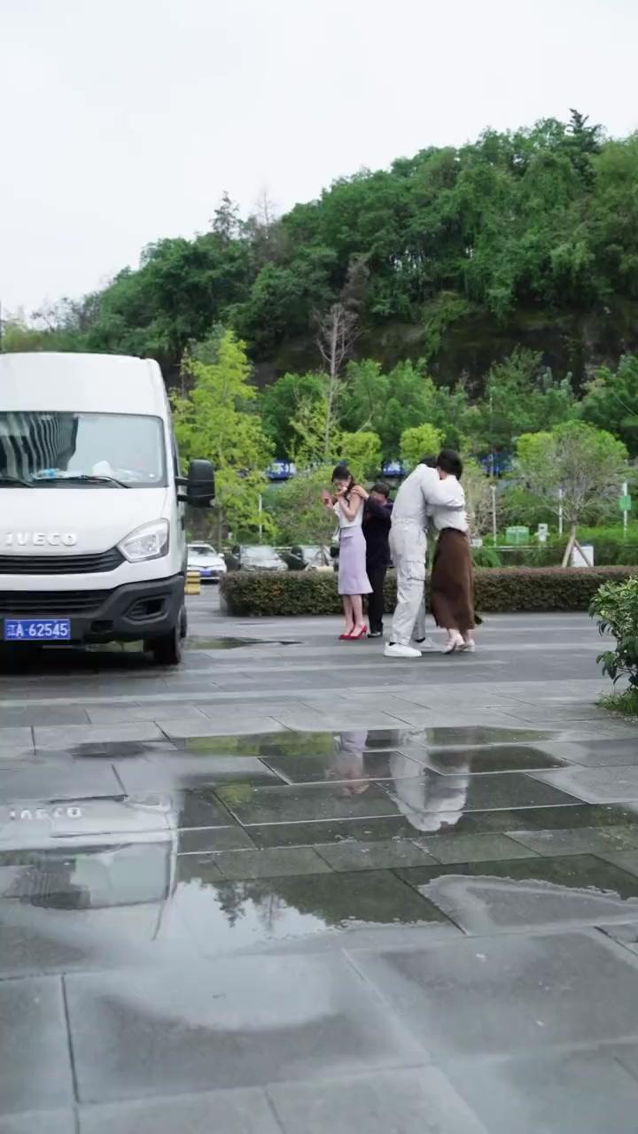 閨蜜眼睜睜看我被京圈太子爺寵上天