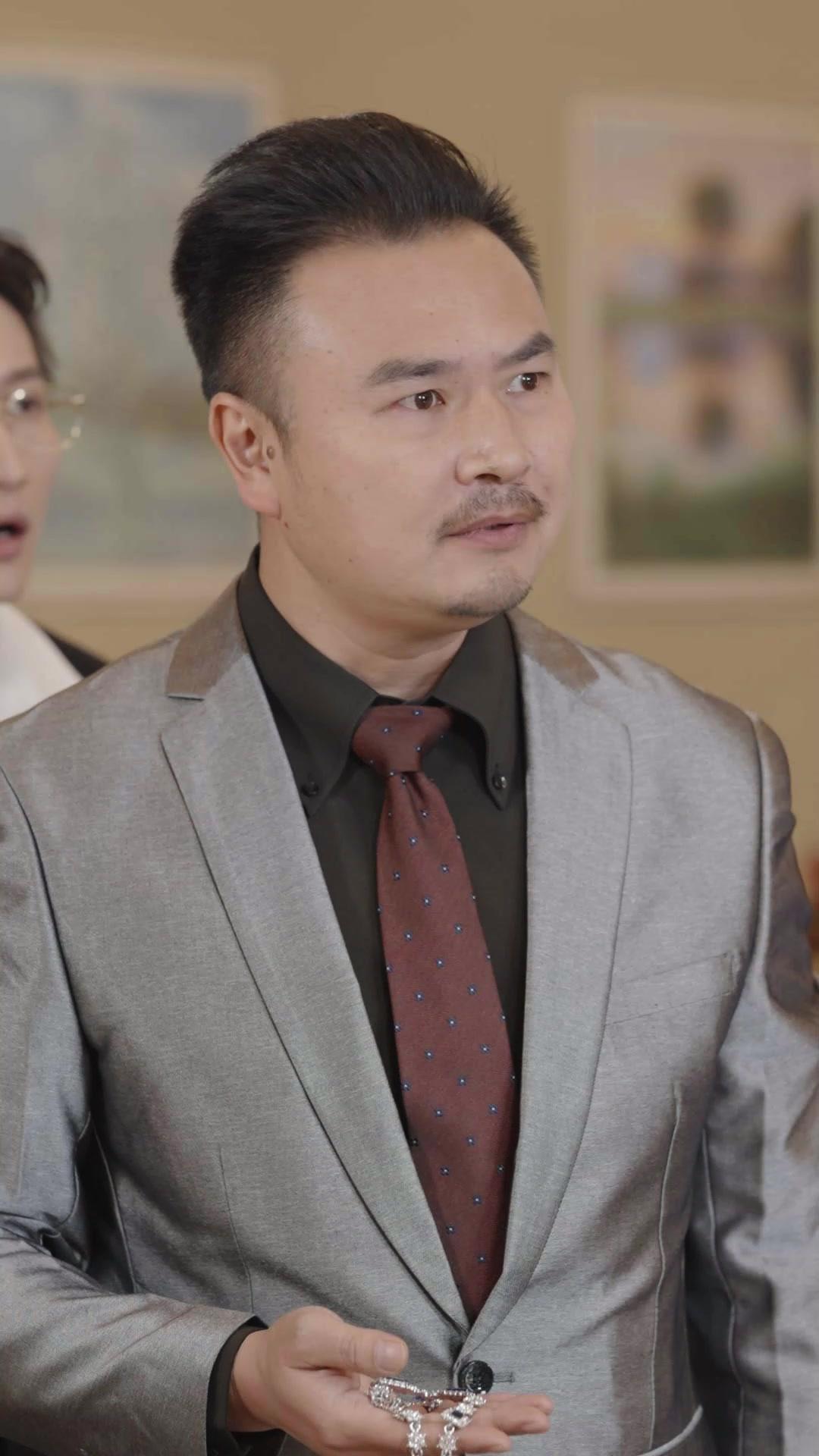 Aile Yemeğinde Masayı Devirdim