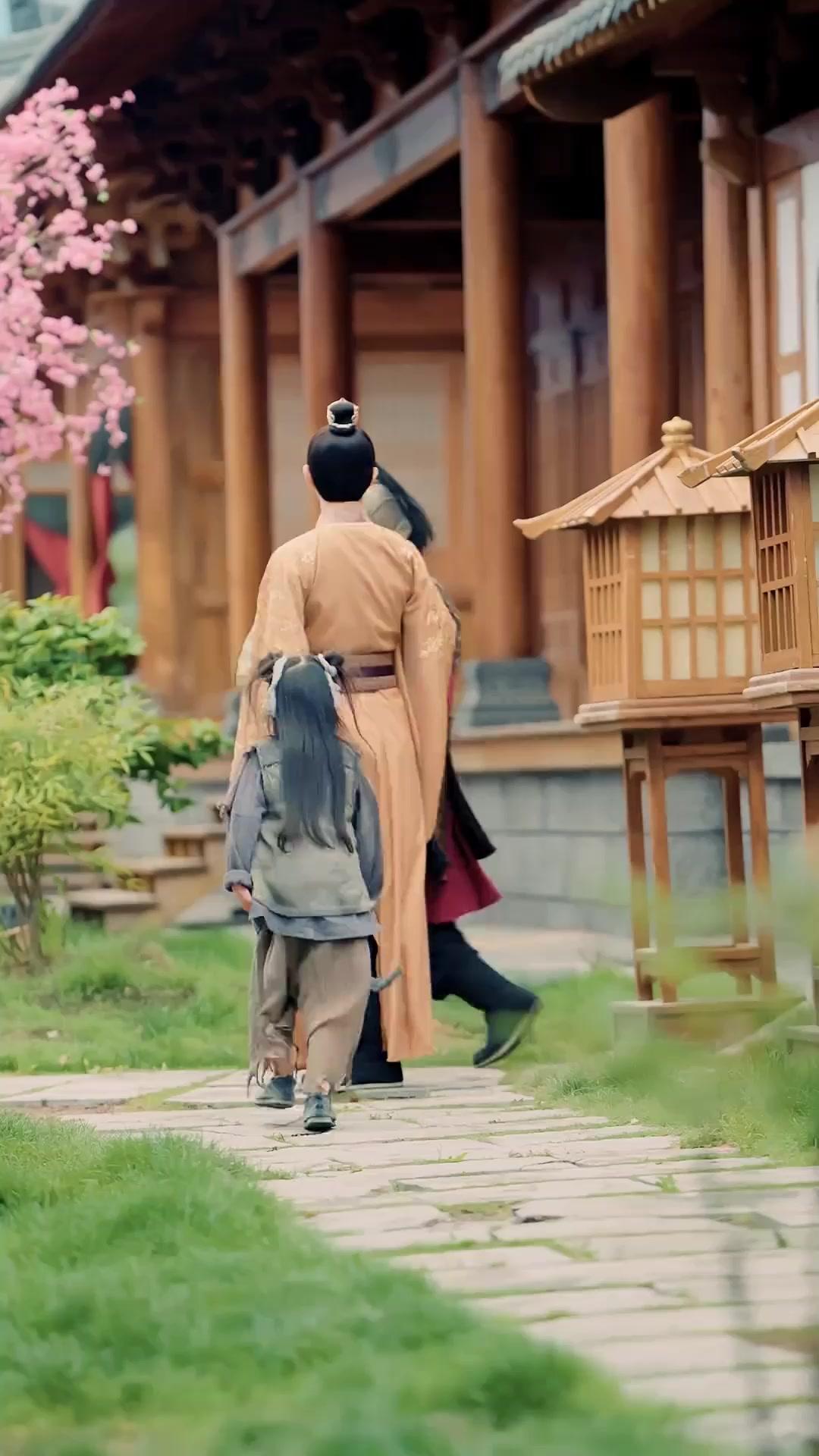 아이 아빠가 황제라니?!