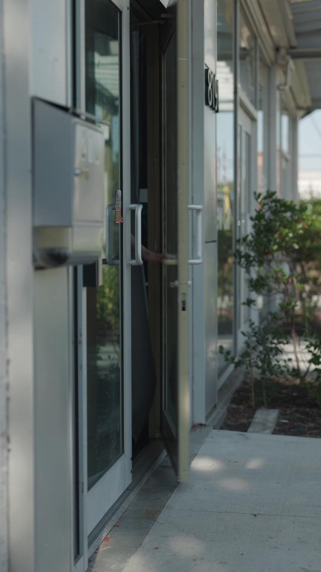 LE SECRET DE LA SECRÉTAIRE