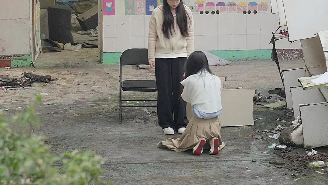 Don't Mess With the Newbie: When the Victim Becomes the Director