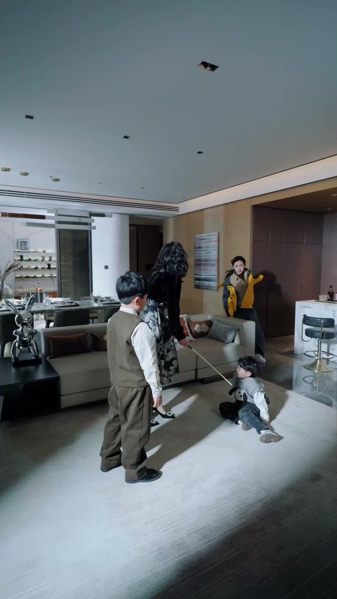 Jatuh Cinta dengan Adik Iparku