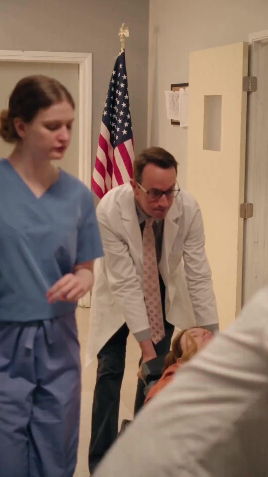 (Doblado) Papá fiscal, salva a mamá