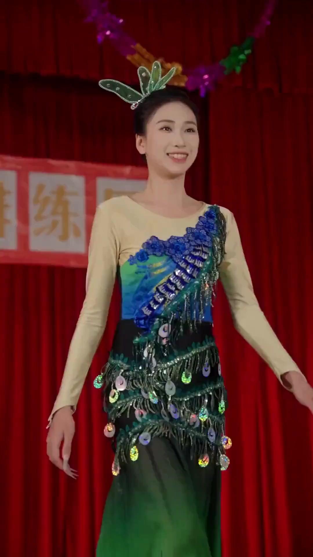 (Dubbed) On Pointe, Off Guard