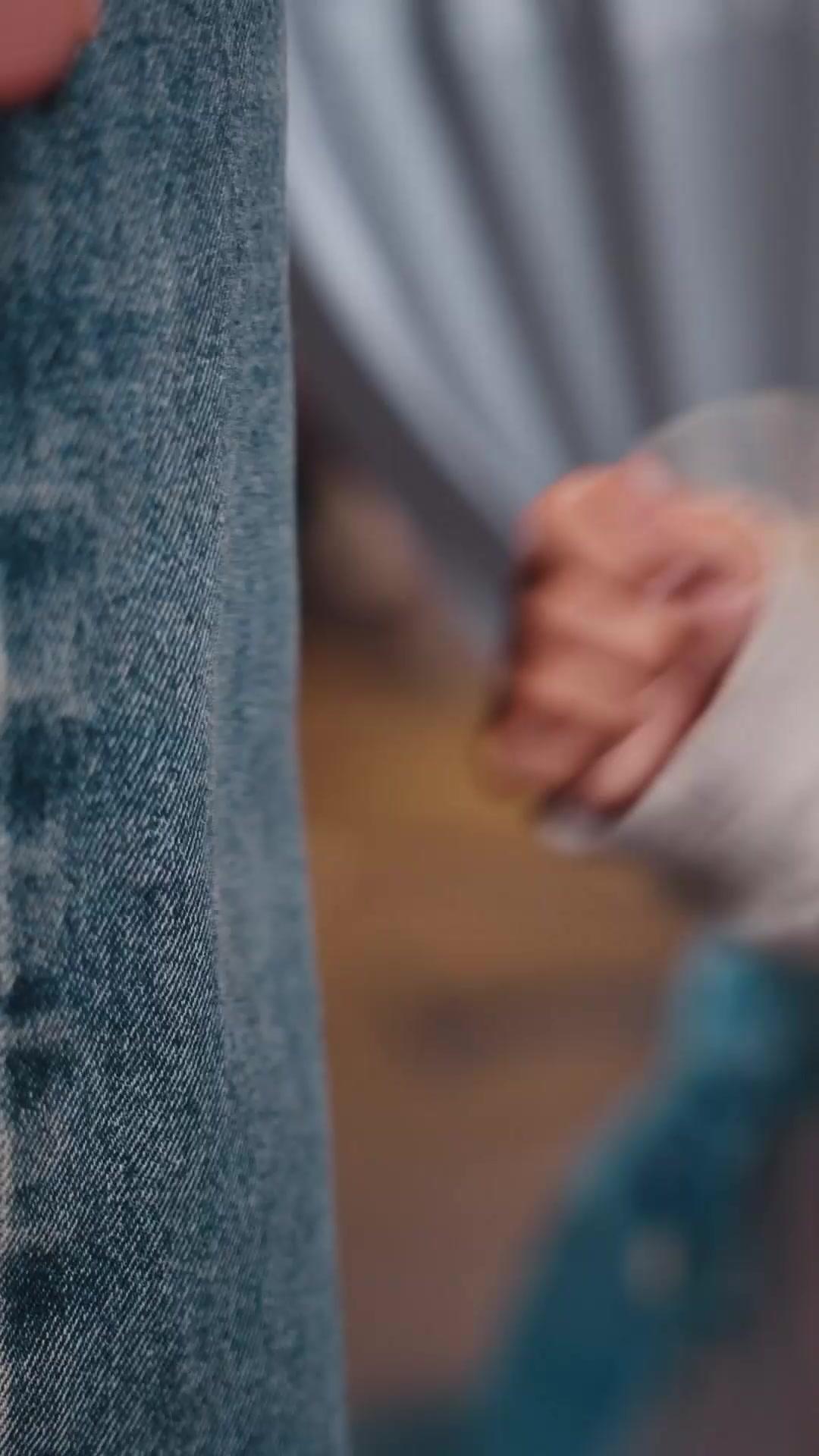 Mortals! Little God of Wealth Is Here!