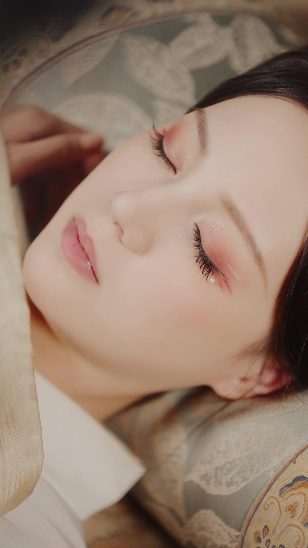 Langit Istana Tak Lagi Sama